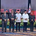 KPU Tetapkan ASR-Hugua Sebagai Gubernur dan Wakil Gubernur Sultra