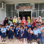 Murid TK Mega Indah Wamelai Belajar Tentang Pentingnya Kesehatan di Puskesmas Lawa